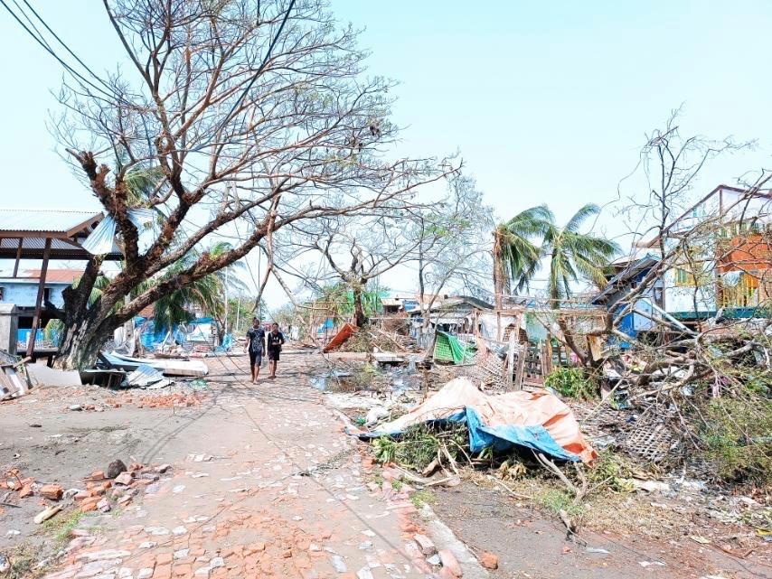 Moni on joutunut jättämään kotinsa Mocha-hirmumyrskyn aiheuttamien tuhojen vuoksi.