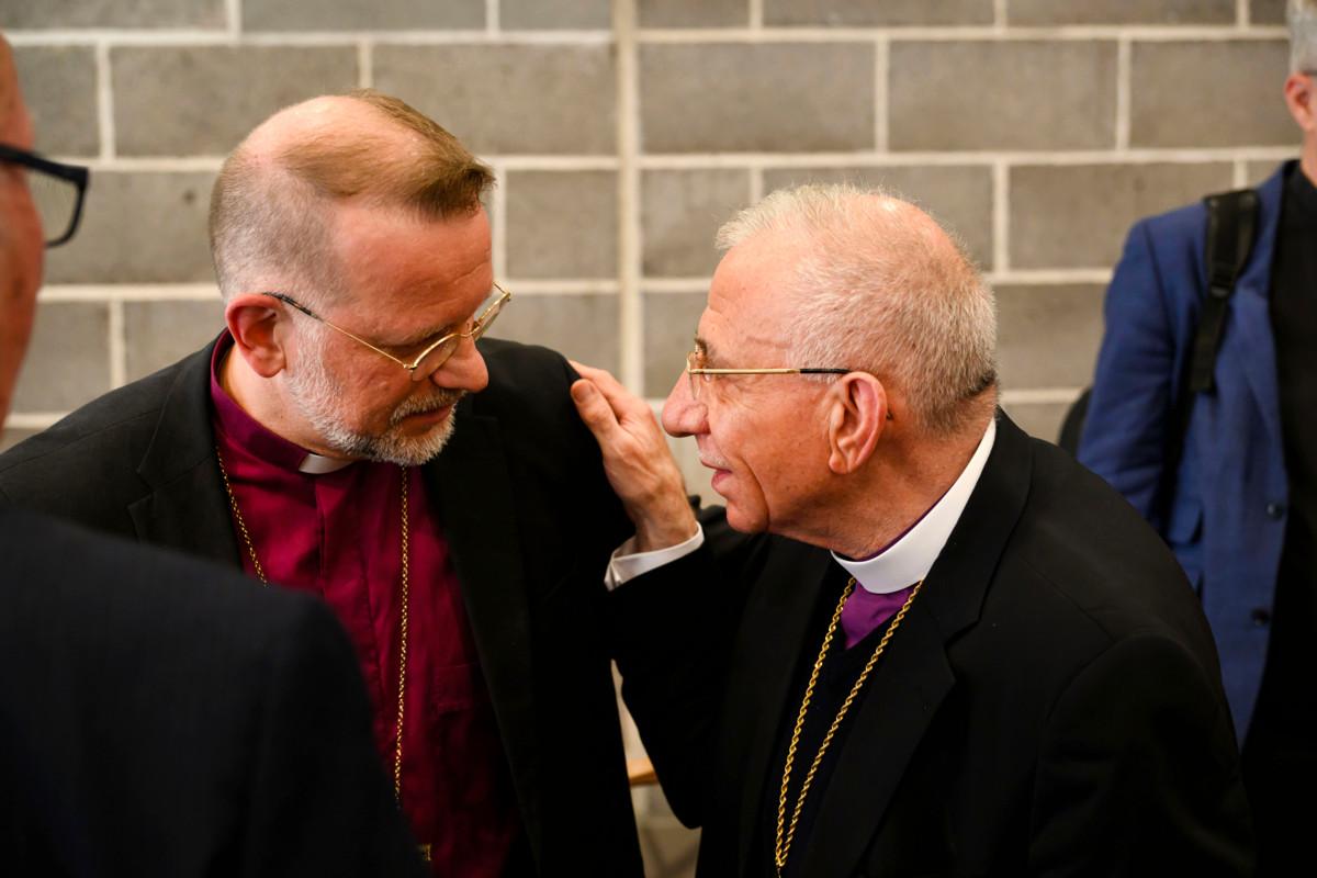 Kuopion piispa Jari Jolkkonen ja emerituspiispa Munib Younan näkevät kristittyjen olevan tasapainottava voima Israelin ja Palestiinan välisessä konfliktissa.