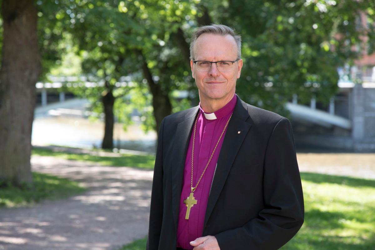 – Kirkko ei saa vaieta köyhyydestä yhteiskunnasta, sanoo arkkipiispa Tapio Luoma.