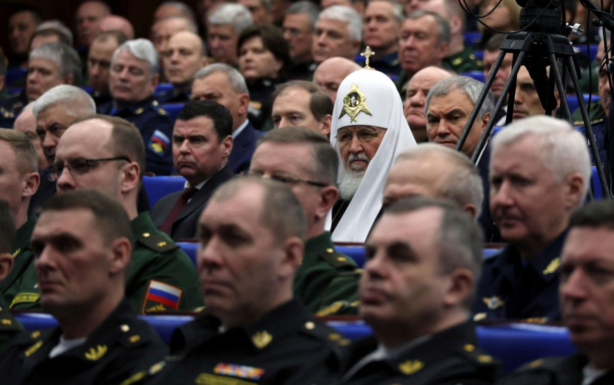 Venäjän ortodoksisen kirkon johtaja, Moskova patriarkka Kirill osallistui joulukuussa 2022 puolustusministeriön kokoukseen.