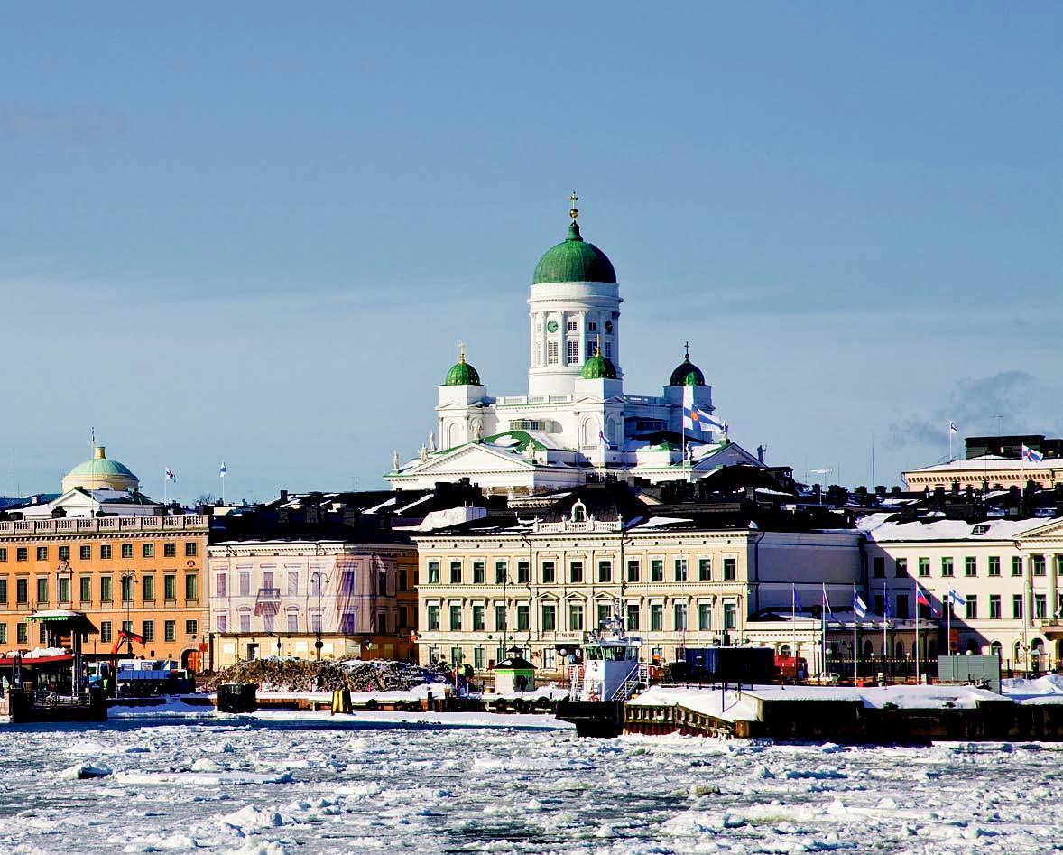 Carl Ludvig Engelin suunnittelema tuomiokirkko on Helsingin maamerkki.