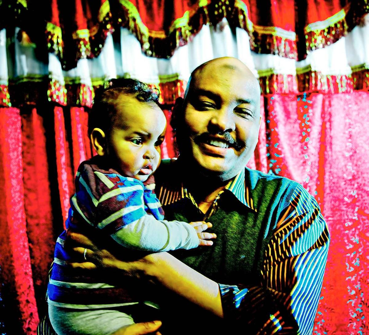 Abdishakur Moalin on lähihoitaja ja neljän lapsen isä.