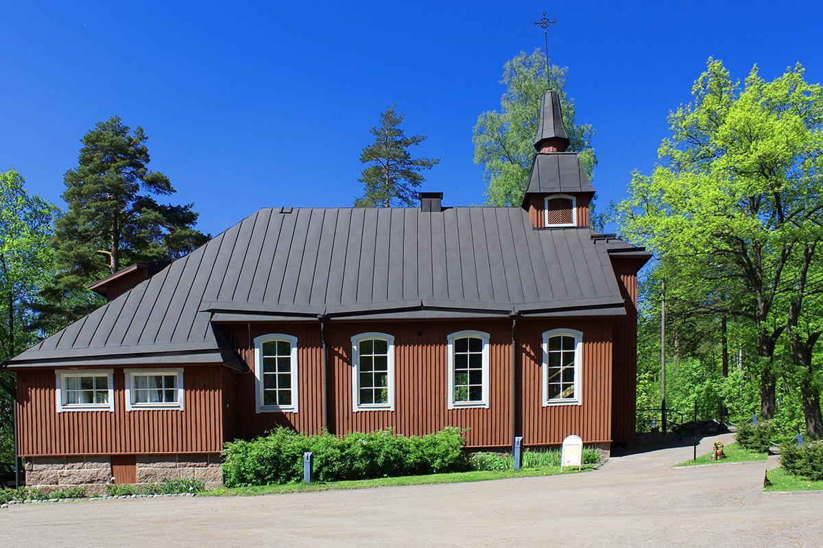 Königstedtin kartanon mailla sijaitseva Seutulan kappeli rakennettiin vuonna 1925.