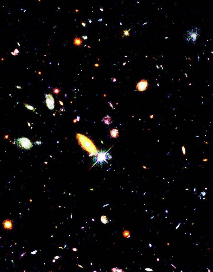Hubble-teleskoopin kuva ”syvimmästä avaruudesta”. Viime vuonna otetussa kuvassa näkyy satoja entuudestaan tuntemattomia galakseja. 