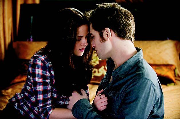 Bellan ja Edwardin tosi rakkaus odottaa.