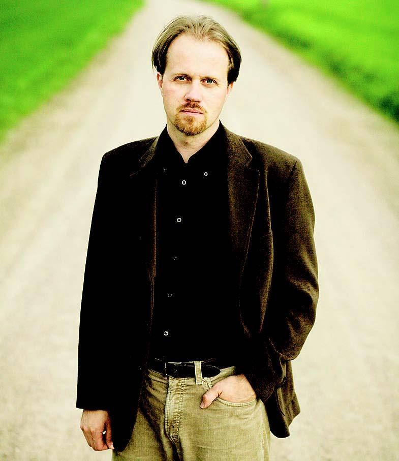 Petri Tamminen etsii äijyyden olemusta.