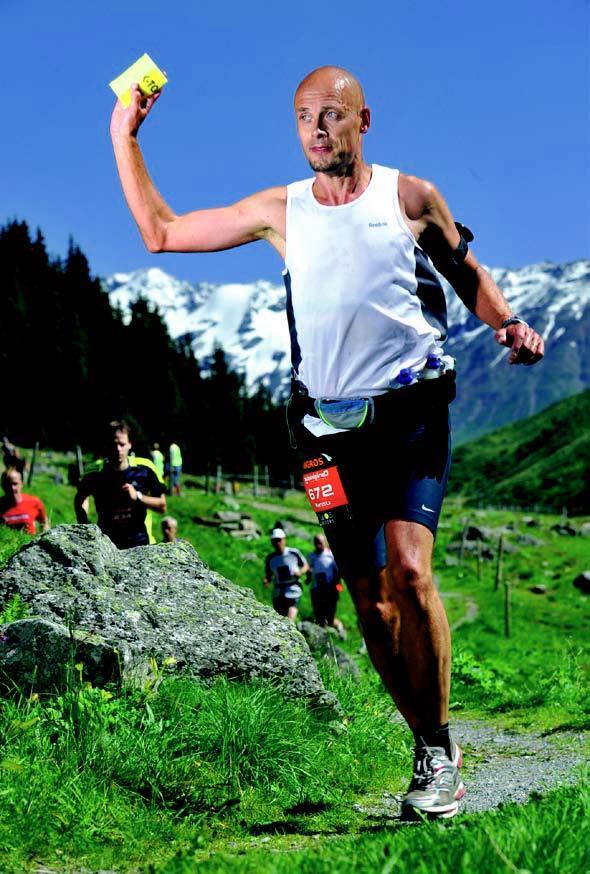 Hannu Lehtikangas juoksi ultramaratonin Sveitsissä.