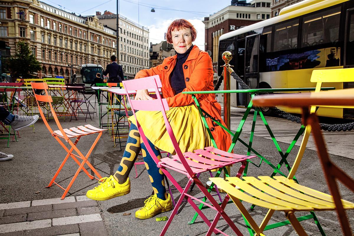 Maailmalla paljon liikkunut Rosa Liksom on huomannut, että ihminen on joka maassa ja kulttuurissa samanlainen.