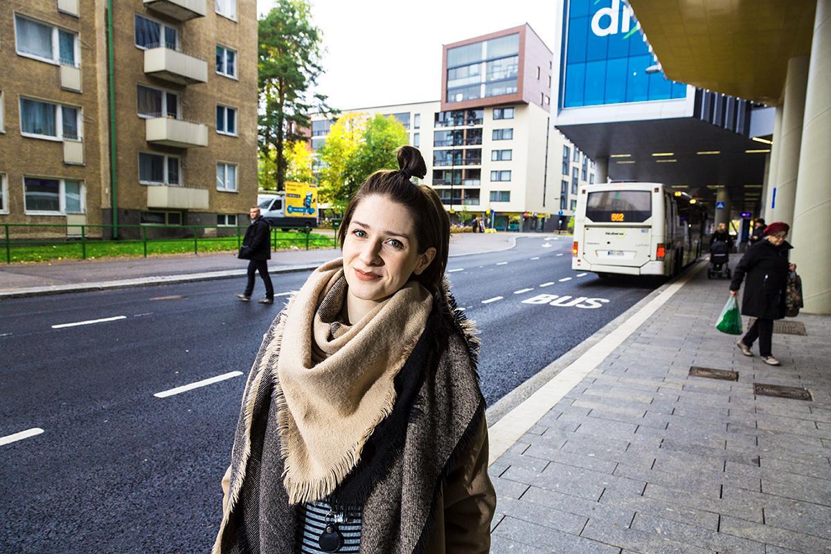 Sofia Rautapuro lähti mukaan Tukkaoperaatioon, kun hänen äitinsä menetti hiuksensa syövän vuoksi. Kuva: Esko Jämsä