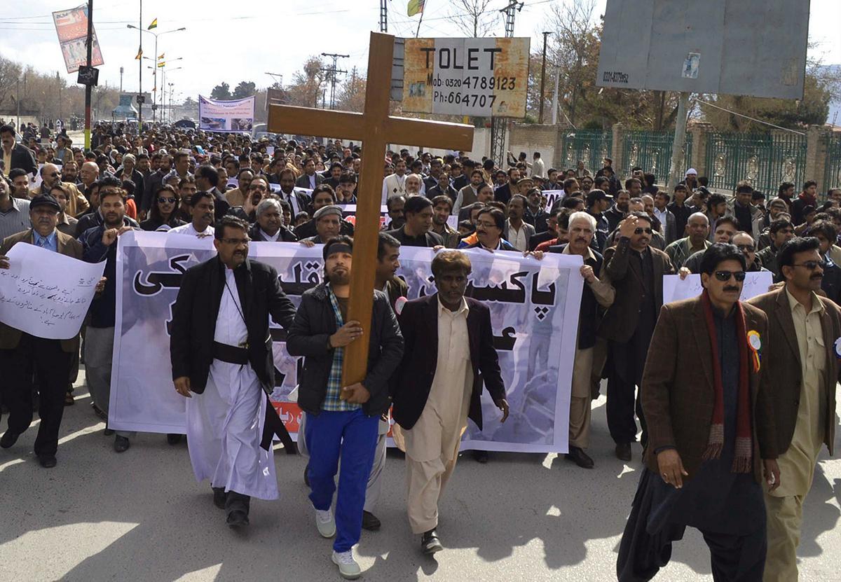 Kristityt marssivat Quettan kaupungissa maaliskuussa 2015, kun islamistit olivat iskeneet kirkkoihin Lahoressa. Tuhannet lahorelaiset kristityt järjestivät iskujen jälkeen mellakoita, jotka yltyivät väkivaltaisiksi.